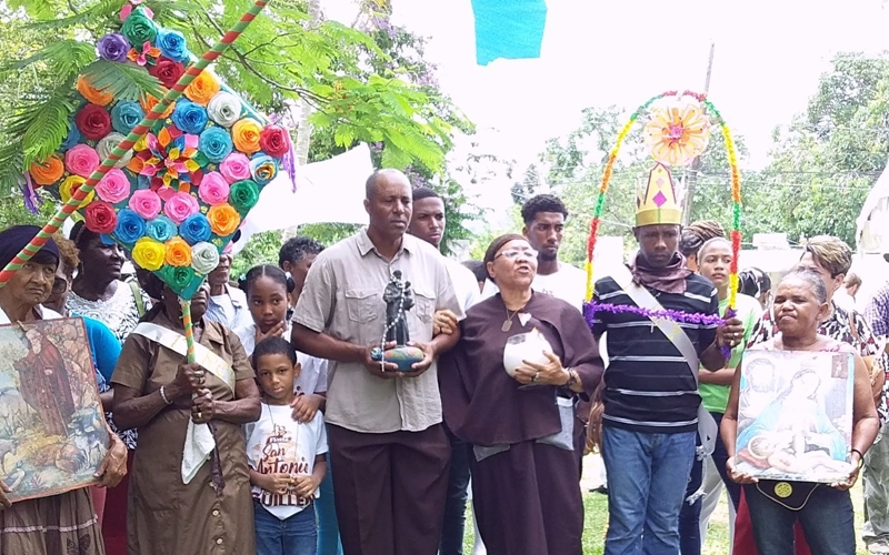 Familia Guillén celebrará los 122 años de la tradicional Fiesta de San Antonio Negro en Yamasá